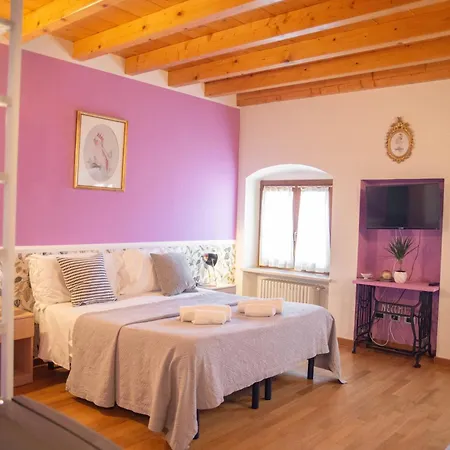 Pietra Di Residenza לינה וארוחת בוקר