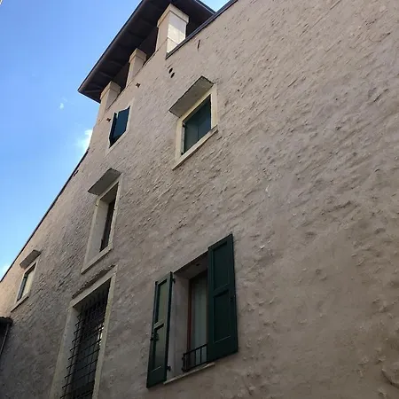 Pietra Di Residenza Verona