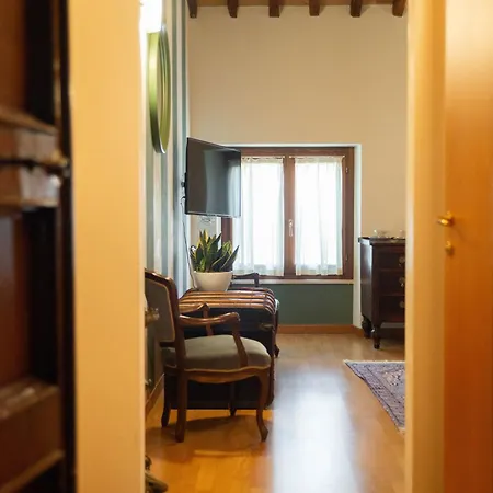 Nocleg ze śniadaniem Pietra Di Residenza 4*