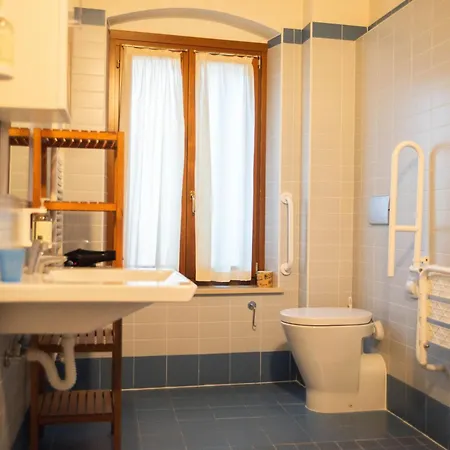 Pietra Di Residenza Nocleg ze śniadaniem 4*