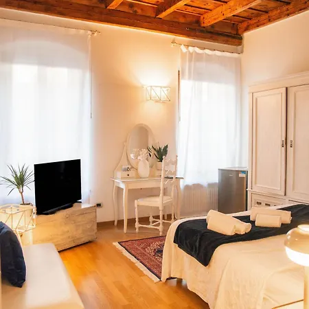 Pietra Di Residenza 4* Verona